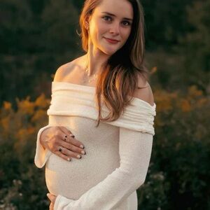 Elegant Off-Shoulder 3D Floral Sweater Maternity Dress